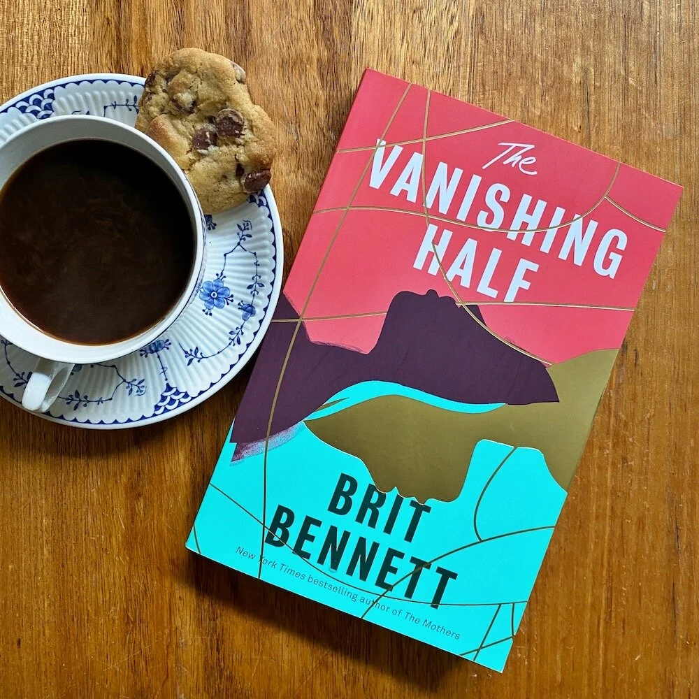 洋書　英語　The Vanishing Half, Brit Bennett The Vanishing Half — Brit Bennett
